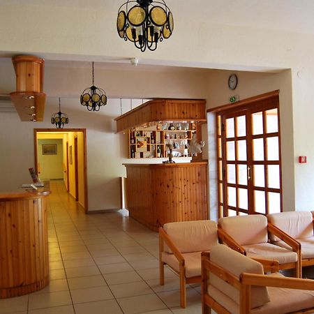 Yannis Hotel Krinídhes Dış mekan fotoğraf