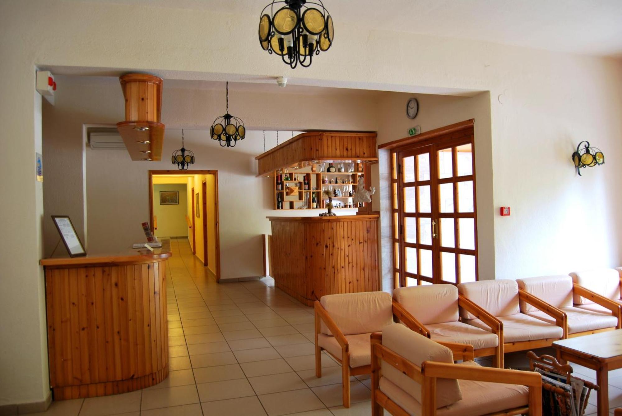 Yannis Hotel Krinídhes Dış mekan fotoğraf