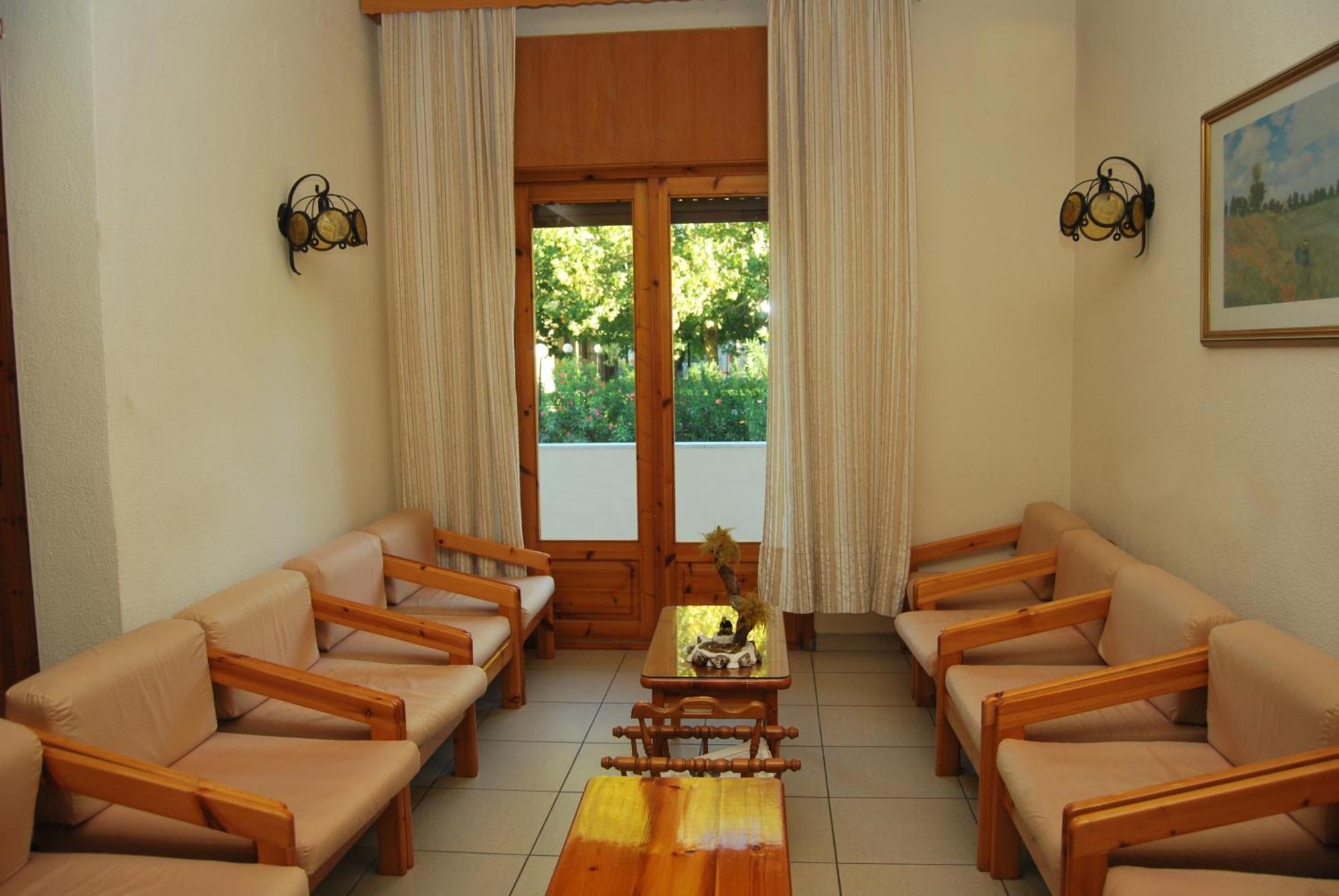 Yannis Hotel Krinídhes Dış mekan fotoğraf