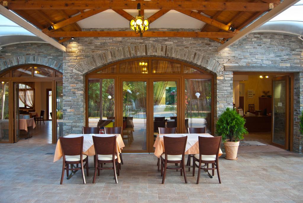 Yannis Hotel Krinídhes Dış mekan fotoğraf